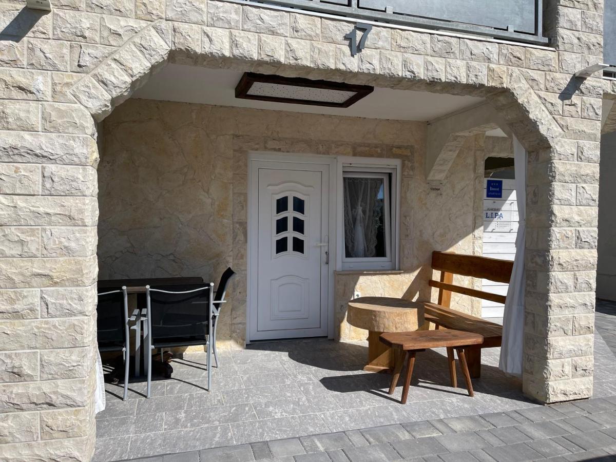 Apartment Lipa Вир Екстер'єр фото
